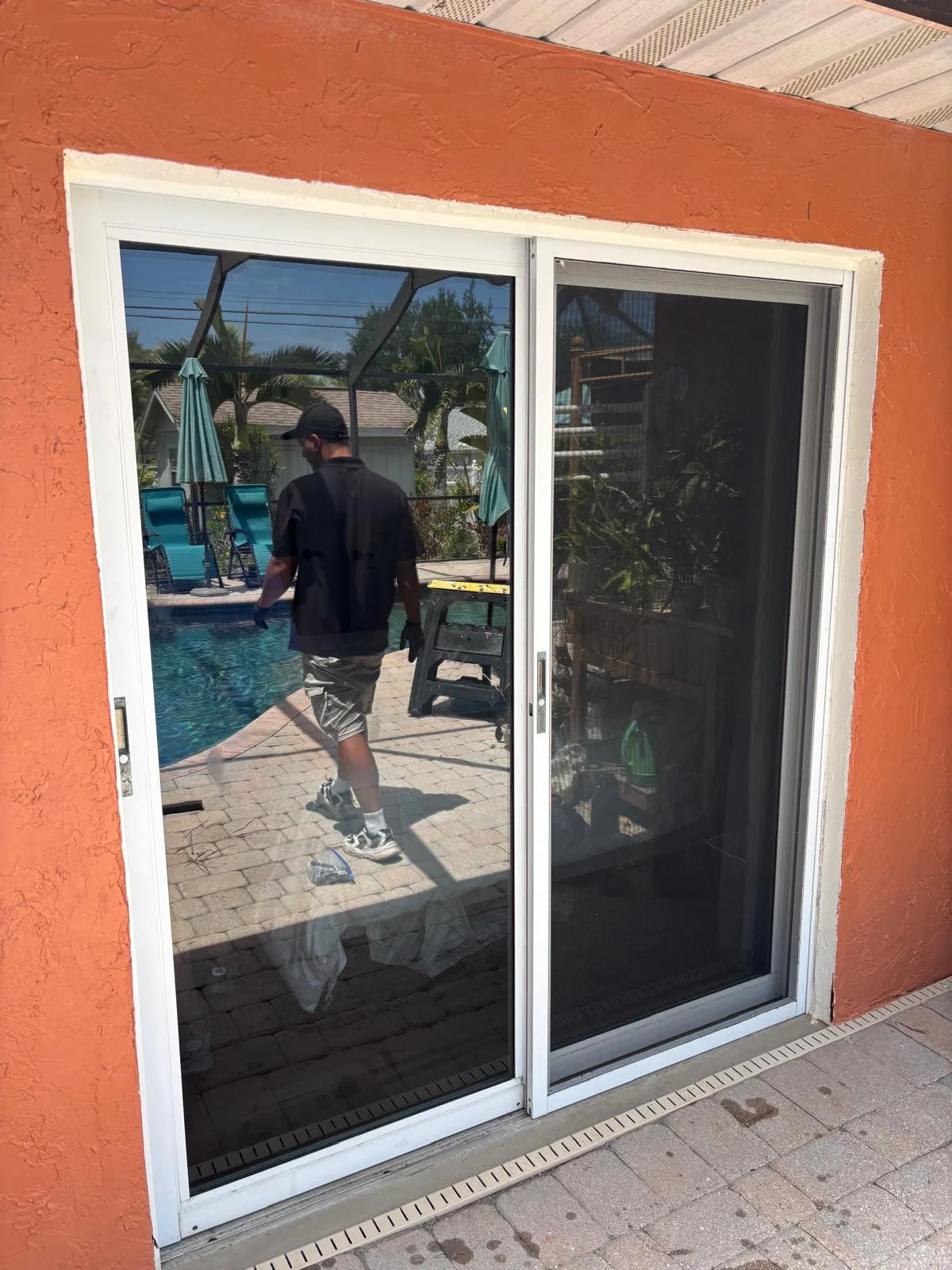 Sliding door lock and latch repair service